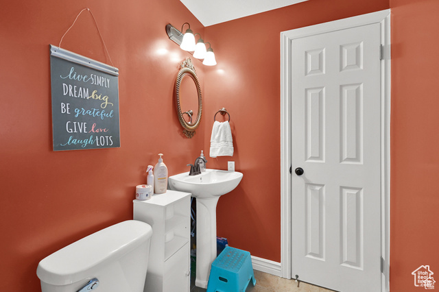 Photo 9 for MLS #2099255 at 142 Green Dr