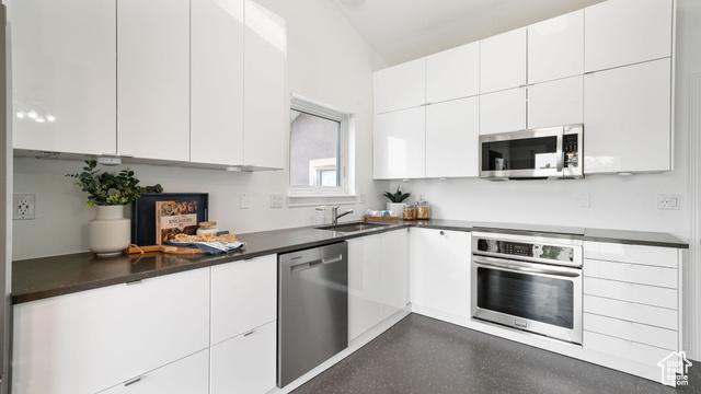 Photo 10 for MLS #2099256 at 1408 S 30 East