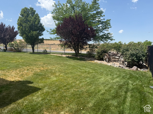 Photo 39 for MLS #2099287 at 888 W Red Hen Rd #201