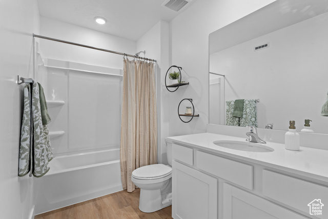 Photo 17 for MLS #2099301 at 1543 E 720 North #1068