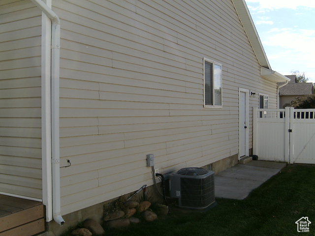 Photo 24 for MLS #2099334 at 1480 W 3275 South