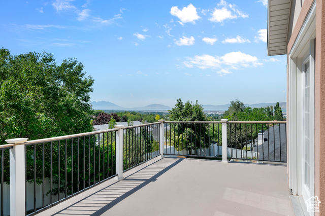 Photo 7 for MLS #2099344 at 482 N Canyon View Dr