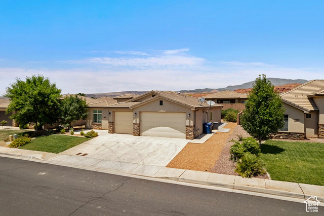 Photo 31 for MLS #2099420 at 467 E Summer Storm Ln