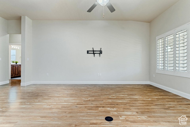 Photo 5 for MLS #2099420 at 467 E Summer Storm Ln