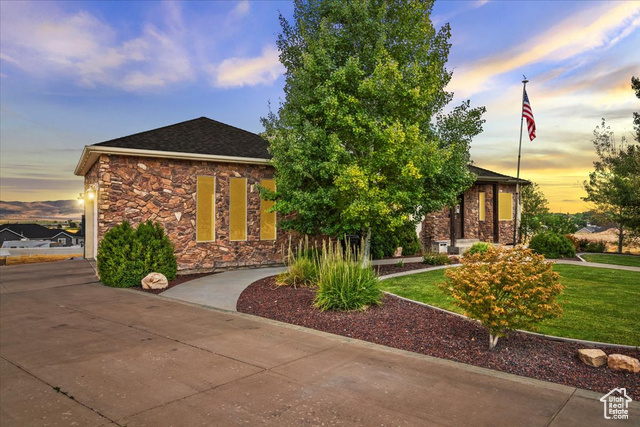 Photo 2 for MLS #2099422 at 1102 S 250 East