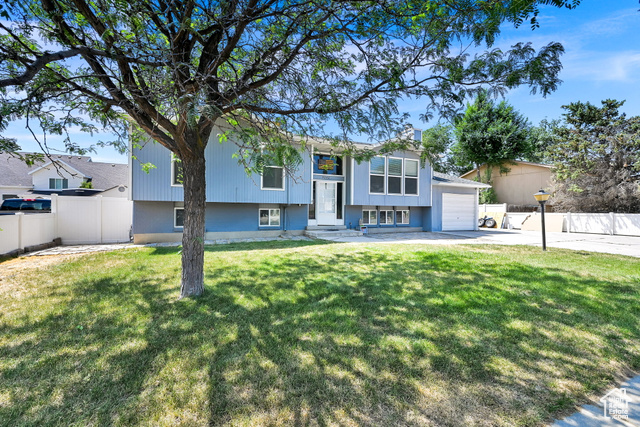 9242 S LAURA ANNE WAY, Sandy UT 84094