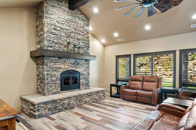 Photo 7 for MLS #2099468 at 2290 S Canyon Cir