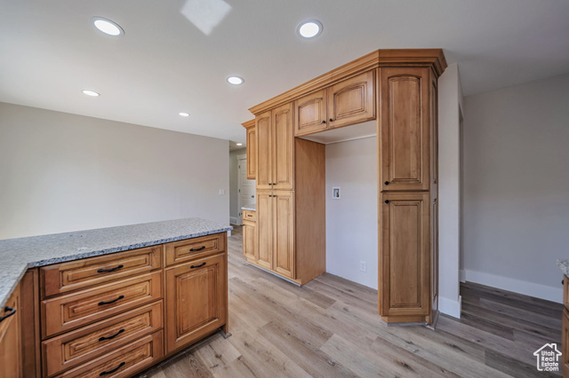 Photo 11 for MLS #2099472 at 5382 S Skeeswood Cir