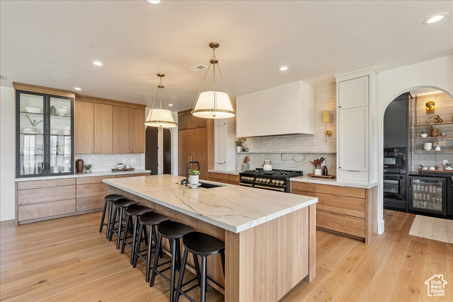 Photo 9 for MLS #2099473 at 3669 N Foothill Ln