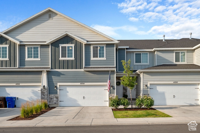 4894 E CLOVER LEAF LN, Eagle Mountain UT 84005