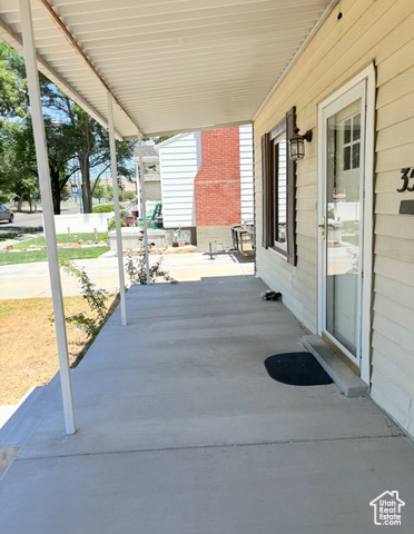 Photo 5 for MLS #2099505 at 358 N 300 East