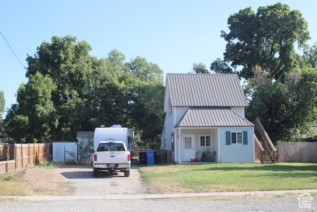 Photo 2 for MLS #2099523 at 279 W 300 North