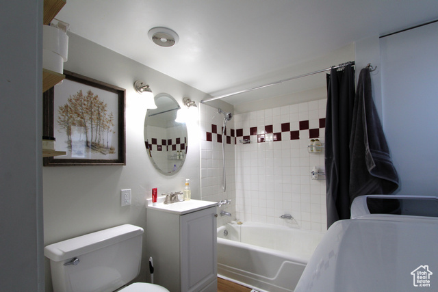 Photo 8 for MLS #2099523 at 279 W 300 North