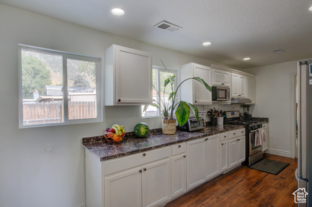 Photo 17 for MLS #2099525 at 979 E 150 North
