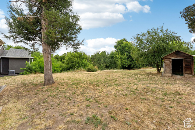 Photo 37 for MLS #2099529 at 1043 S Oxford Cir