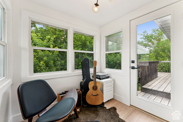 Photo 19 for MLS #2099529 at 1043 S Oxford Cir
