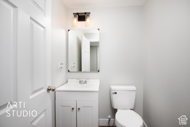 Photo 21 for MLS #2099541 at 2017 N Belmont Dr