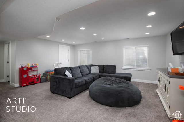 Photo 19 for MLS #2099541 at 2017 N Belmont Dr
