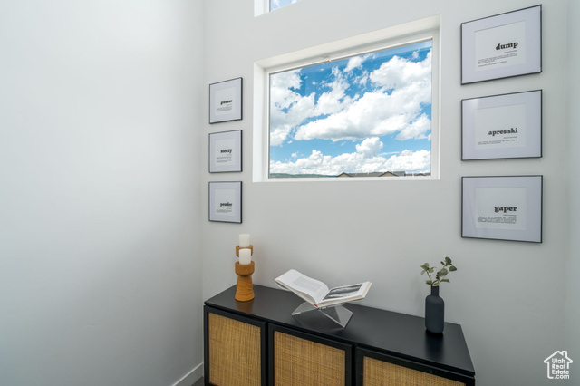 Photo 8 for MLS #2099543 at 1308 Village Green Trl