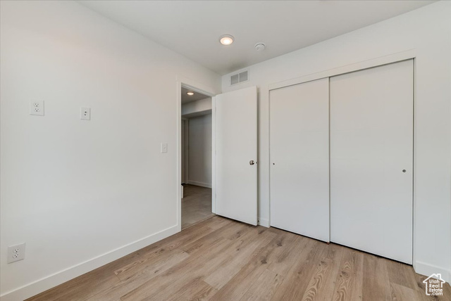 Photo 6 for MLS #2099543 at 1308 Village Green Trl