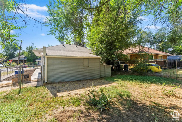 Photo 29 for MLS #2099570 at 2838 Jefferson Ave
