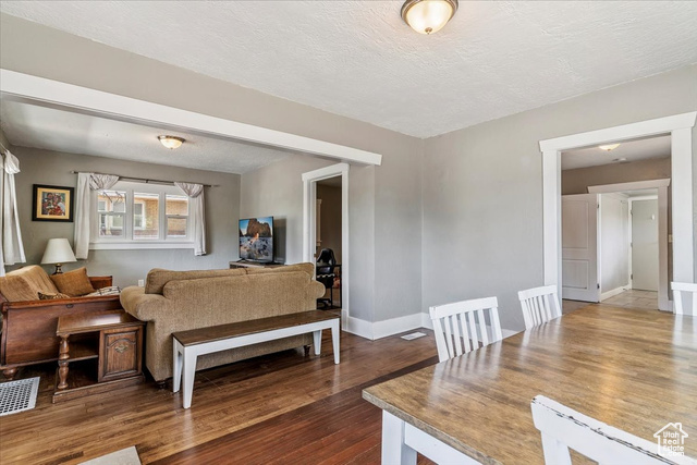 Photo 7 for MLS #2099570 at 2838 Jefferson Ave