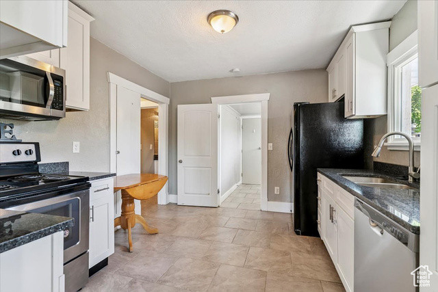 Photo 13 for MLS #2099570 at 2838 Jefferson Ave