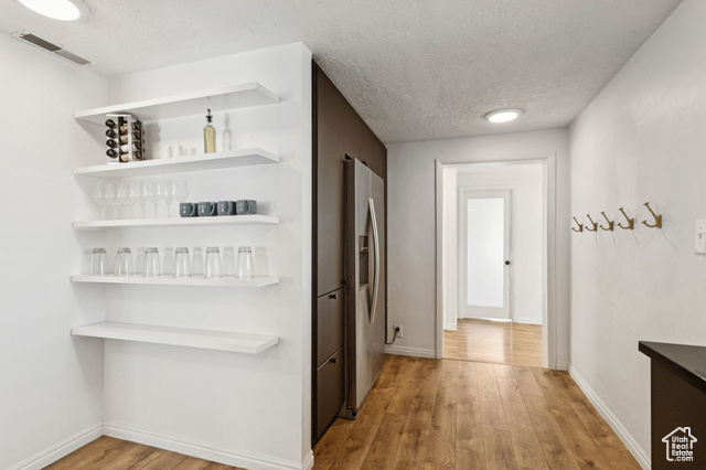 Photo 11 for MLS #2099571 at 920 W Columbia Ln