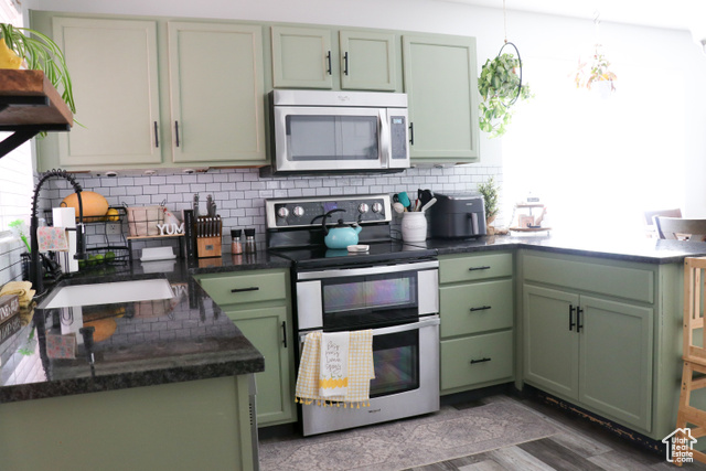 Photo 6 for MLS #2099579 at 1648 Dawson Ln