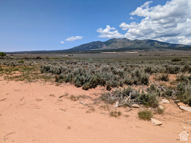 288 W MARKLE RD, La Sal UT 84530