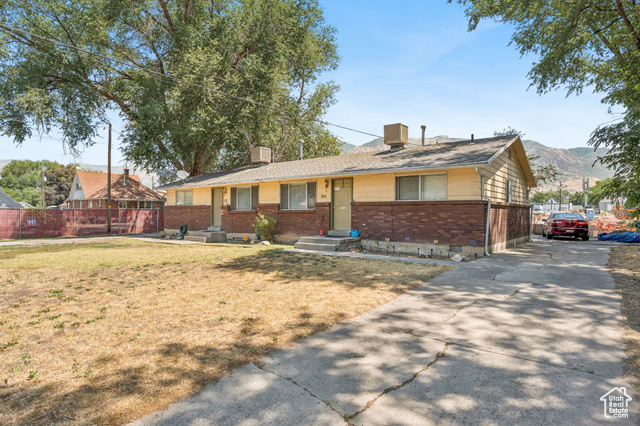 Photo 34 for MLS #2099589 at 738 S Grant Ave
