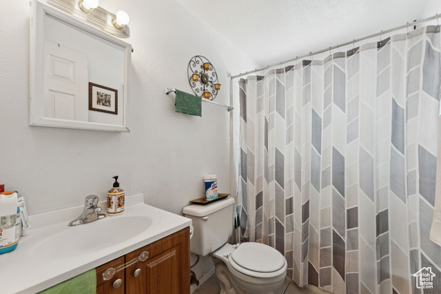 Photo 11 for MLS #2099589 at 738 S Grant Ave