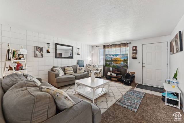 Photo 6 for MLS #2099589 at 738 S Grant Ave