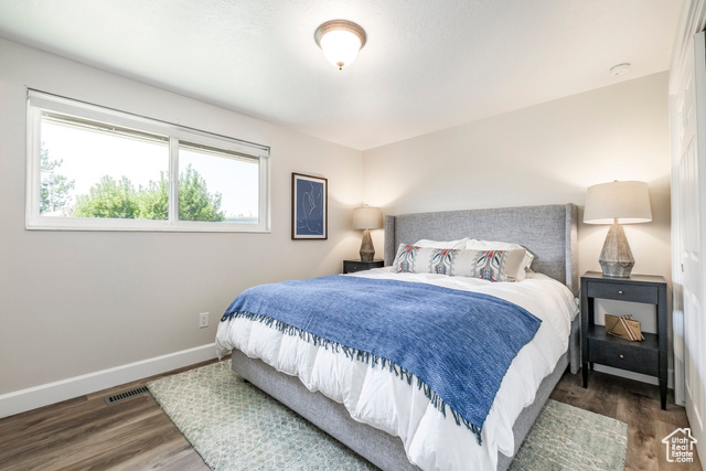 Photo 9 for MLS #2099594 at 1955 E Eastwood Blvd