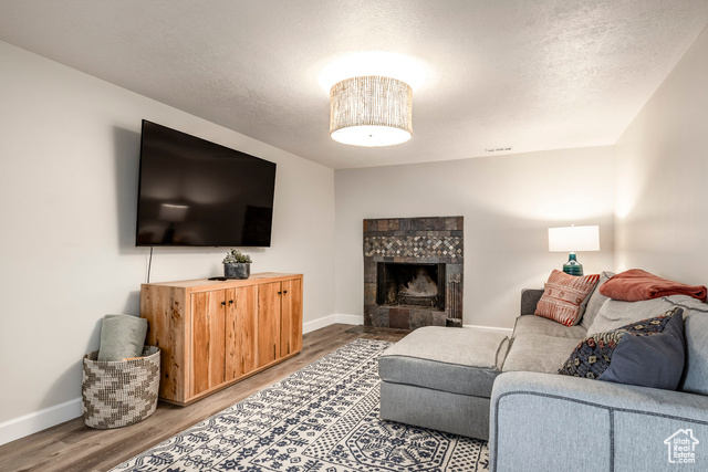 Photo 12 for MLS #2099594 at 1955 E Eastwood Blvd