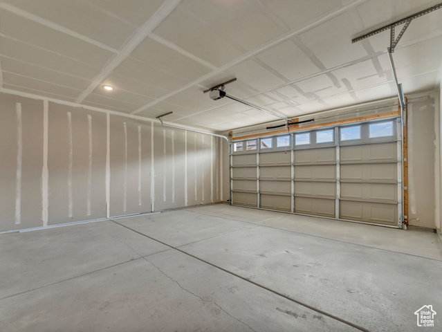 Photo 33 for MLS #2099604 at 7042 Woods Rose Dr