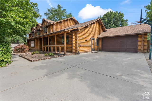1576 E 11400 S, Sandy UT 84092
