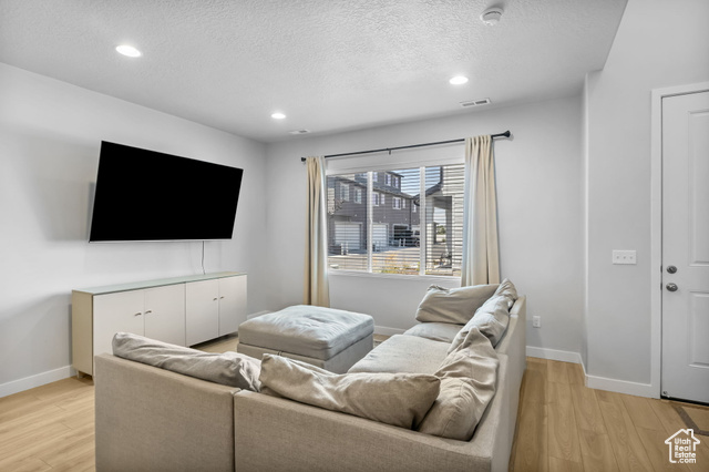 Photo 7 for MLS #2099612 at 3338 W 3745 South