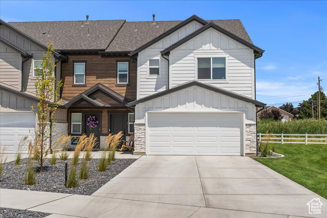 1694 W 2975 S #F, Syracuse UT 84075