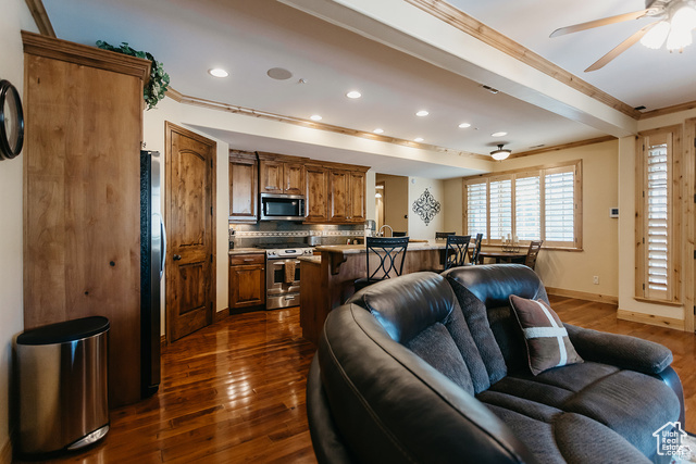 Photo 7 for MLS #2099668 at 3035 W Canyon Links Dr