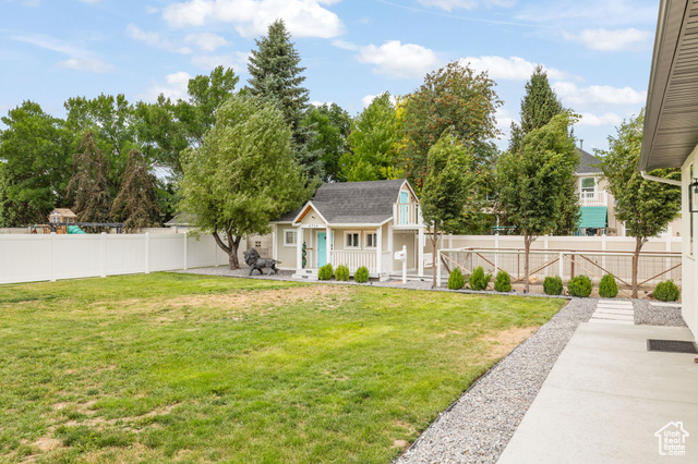 Photo 69 for MLS #2099687 at 1172 W Country Ridge Dr