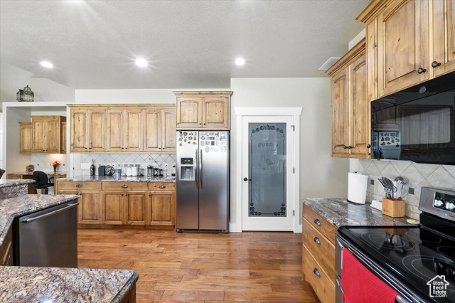 Photo 14 for MLS #2099693 at 731 S Center St
