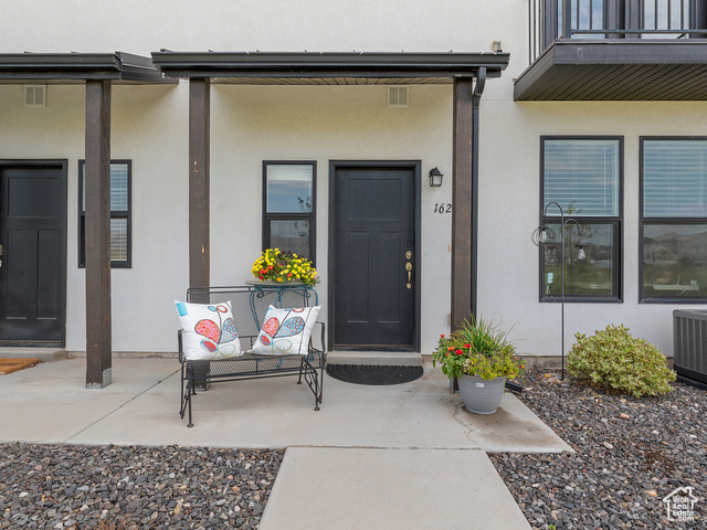 Photo 2 for MLS #2099723 at 1620 N 1280 East