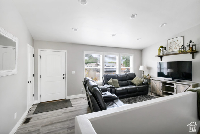 Photo 7 for MLS #2099727 at 554 W 1000 South