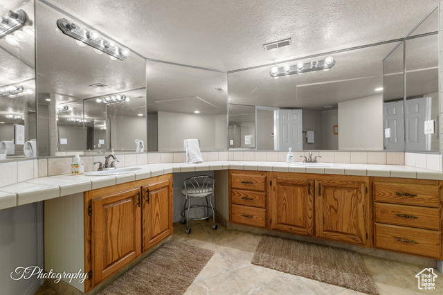 Photo 13 for MLS #2099729 at 1845 W Canyon View Dr #1605