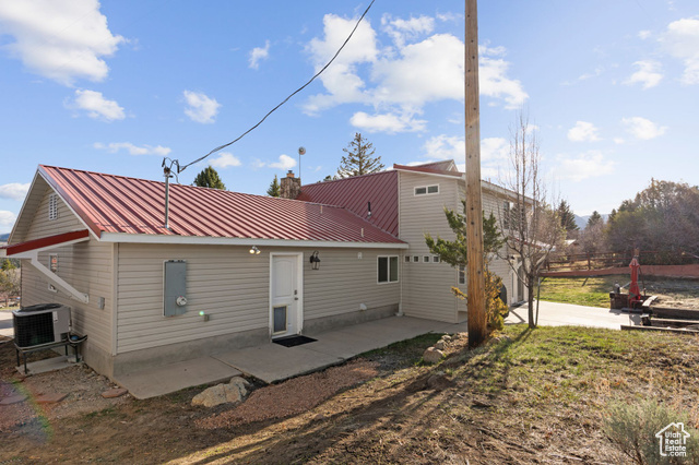 Photo 29 for MLS #2099730 at 797 W Oakridge Rd