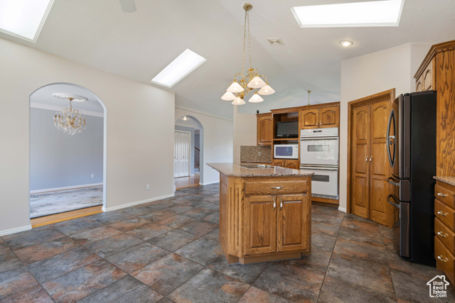 Photo 13 for MLS #2099747 at 1556 E Boulder Springs Rd