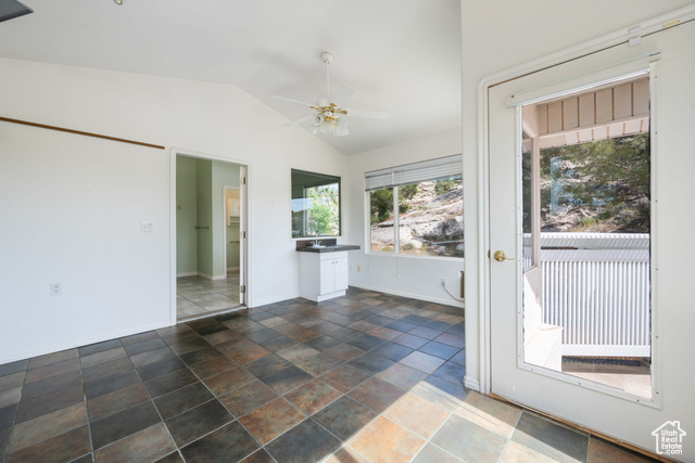 Photo 35 for MLS #2099747 at 1556 E Boulder Springs Rd