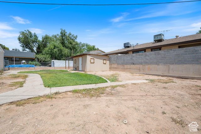 Photo 19 for MLS #2099762 at 433 S 100 East