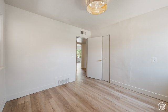 Photo 18 for MLS #2099762 at 433 S 100 East